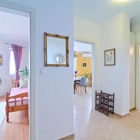 Francesca Apartmanlakása *
